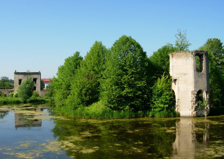 Zamek w Ćmielowie, Poland